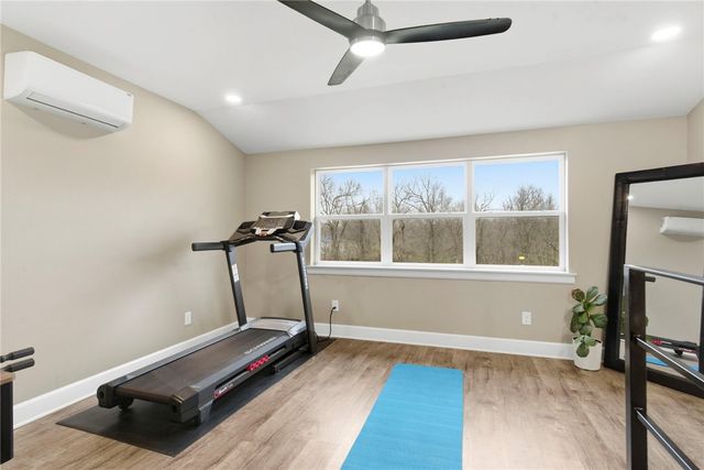 858 Gibson Hill Road, Farmington, AR 72730