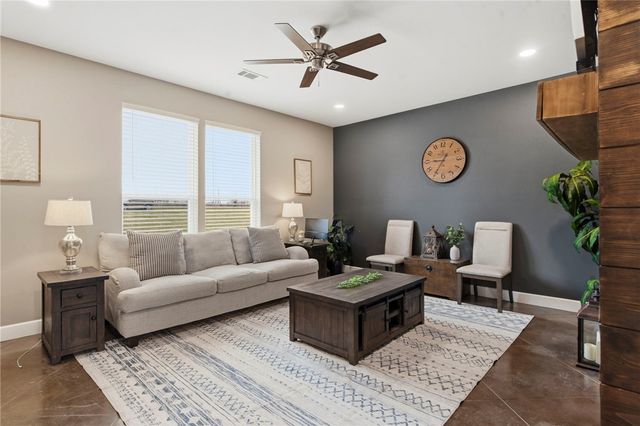 858 Gibson Hill Road, Farmington, AR 72730