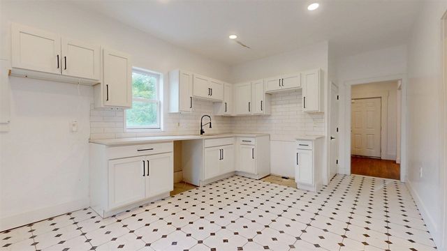 3628 Seminole Street, Detroit, MI 48214