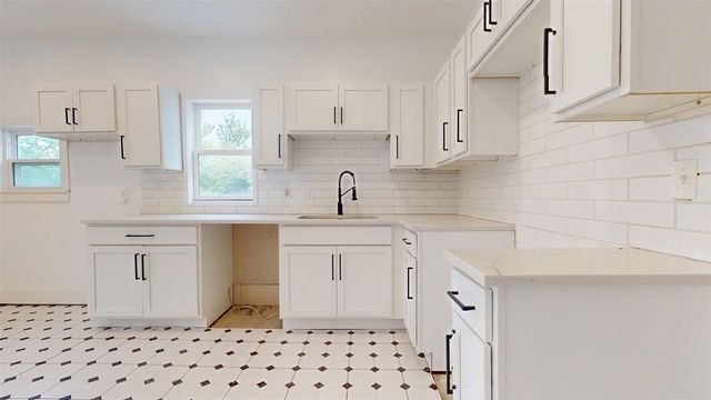 3628 Seminole Street, Detroit, MI 48214