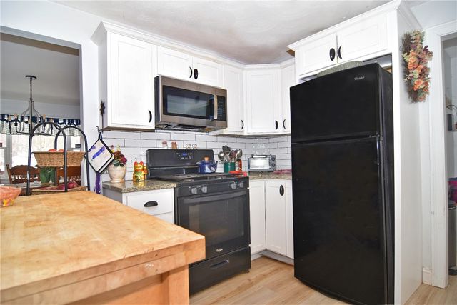 37 Gerald Street, Warwick, RI 02886