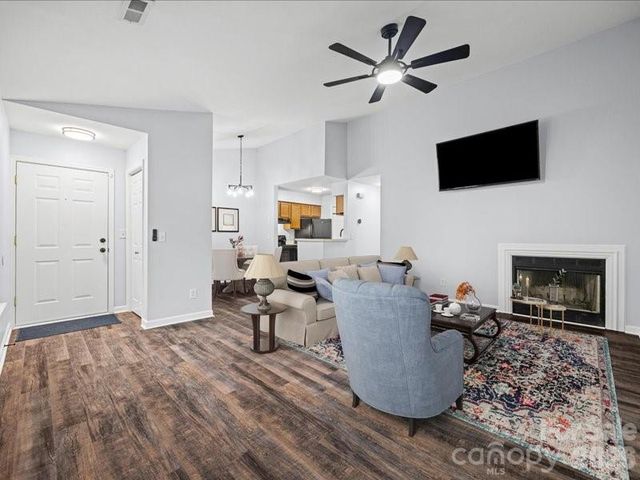 8119 Tremaine Court Unit E, Charlotte, NC 28227