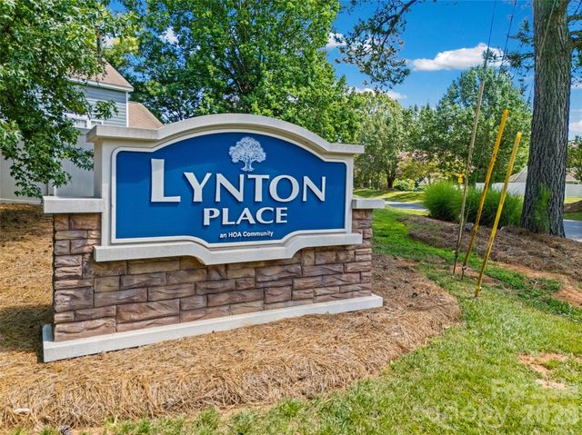8119 Tremaine Court Unit E, Charlotte, NC 28227