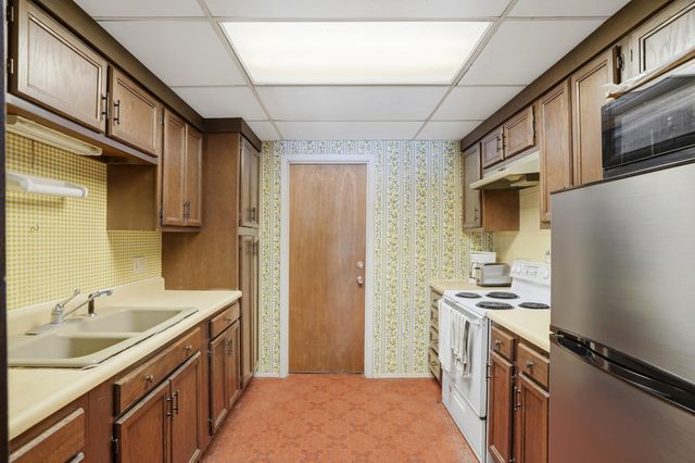 2508 SHEPARD BLVD, Columbia, MO 65201