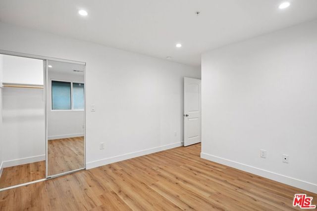 10422 Graham Avenue, Los Angeles, CA 90002