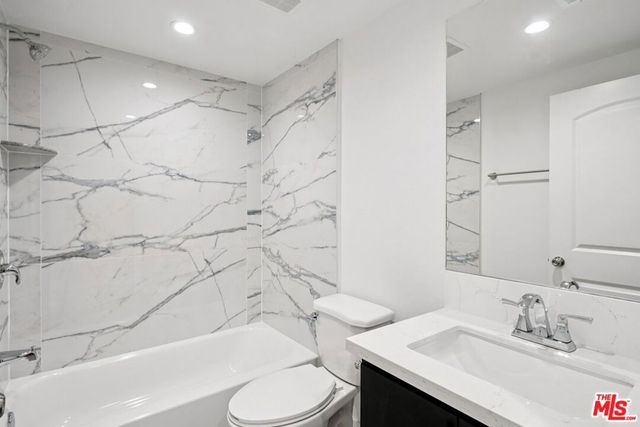 10422 Graham Avenue, Los Angeles, CA 90002