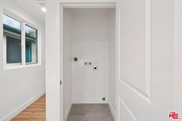 10422 Graham Avenue, Los Angeles, CA 90002