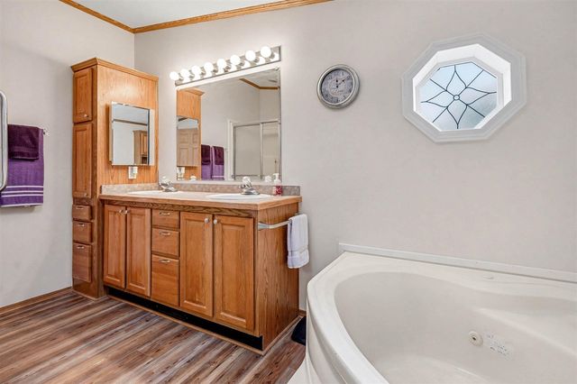 5320 Pine Arbor Ridge, Kalamazoo, MI 49004