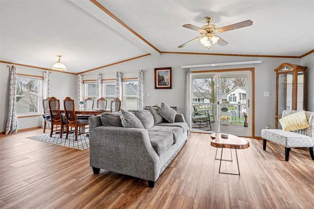 5320 Pine Arbor Ridge, Kalamazoo, MI 49004