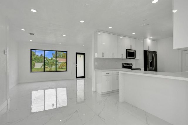 2301 Alcazar Drive, Miramar, FL 33023