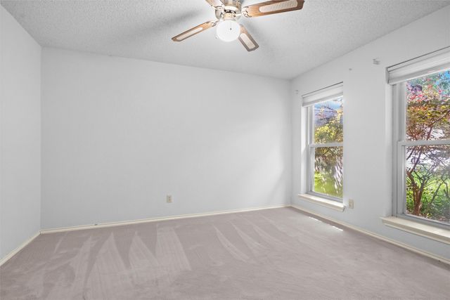 4930 High Creek Drive, Arlington, TX 76017