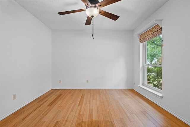 4930 High Creek Drive, Arlington, TX 76017