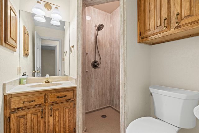 4930 High Creek Drive, Arlington, TX 76017