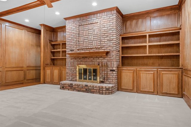 4930 High Creek Drive, Arlington, TX 76017