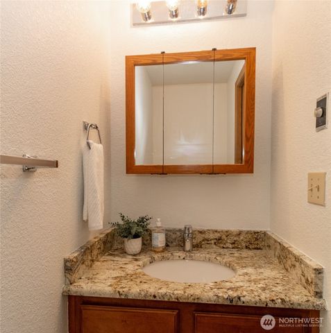 2011 147th Street Ct E, Tacoma, WA 98445