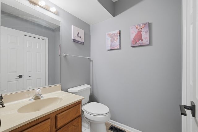 1729 Pebble Beach Court, Hoffman Estates, IL 60169