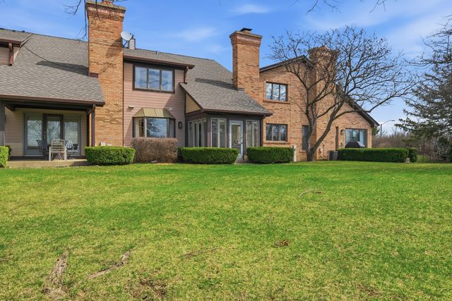 1729 Pebble Beach Court, Hoffman Estates, IL 60169