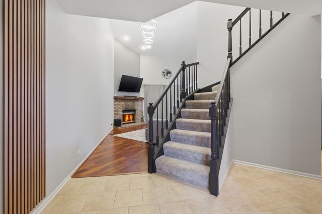 1729 Pebble Beach Court, Hoffman Estates, IL 60169