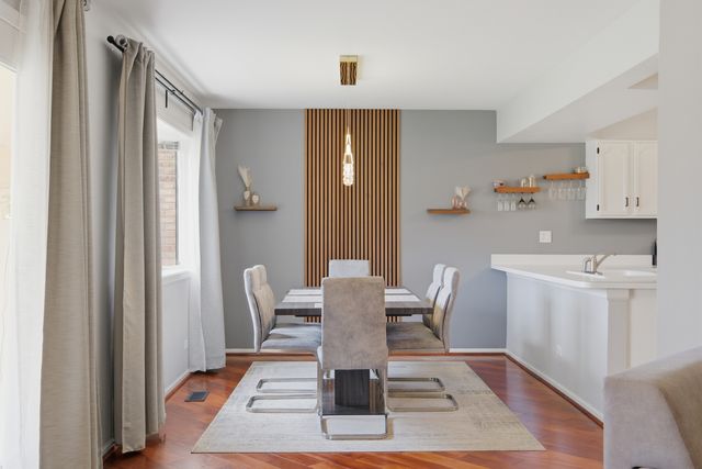 1729 Pebble Beach Court, Hoffman Estates, IL 60169