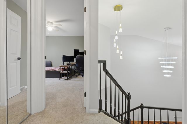 1729 Pebble Beach Court, Hoffman Estates, IL 60169