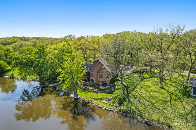 8533 Van Emmon Road, Yorkville, IL 60560