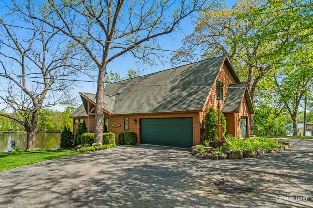 8533 Van Emmon Road, Yorkville, IL 60560