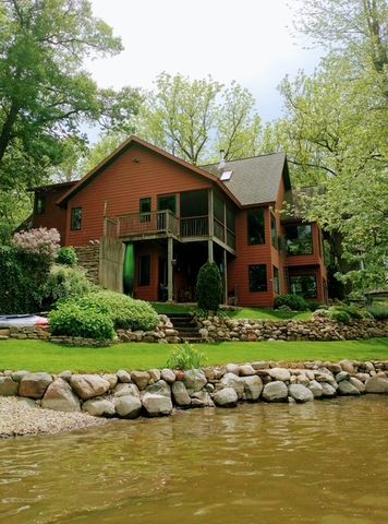 8533 Van Emmon Road, Yorkville, IL 60560