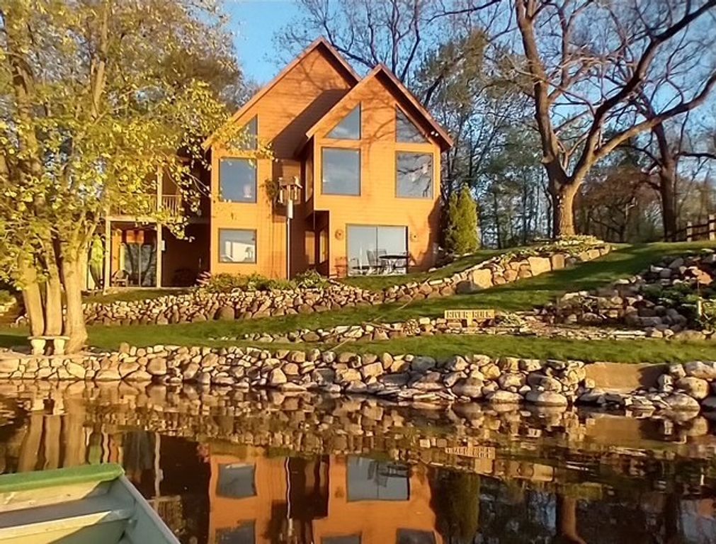 8533 Van Emmon Road, Yorkville, IL 60560