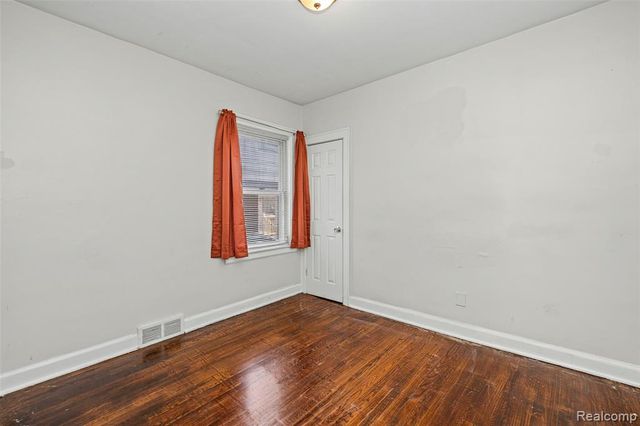 18680 Westphalia, Detroit, MI 48205