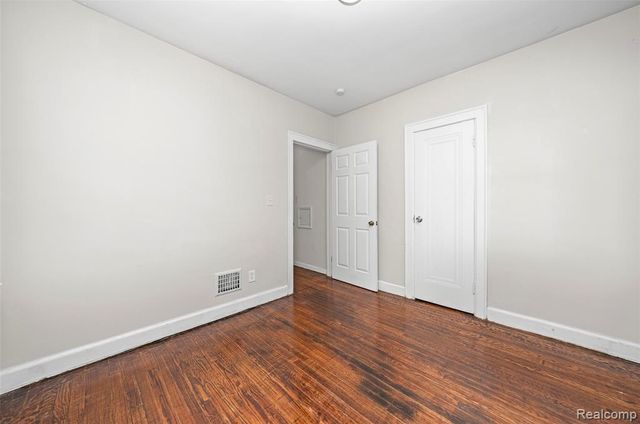 18680 Westphalia, Detroit, MI 48205