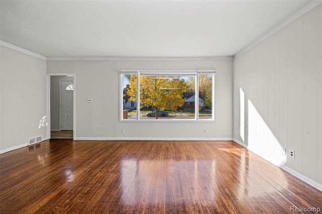 18680 Westphalia, Detroit, MI 48205