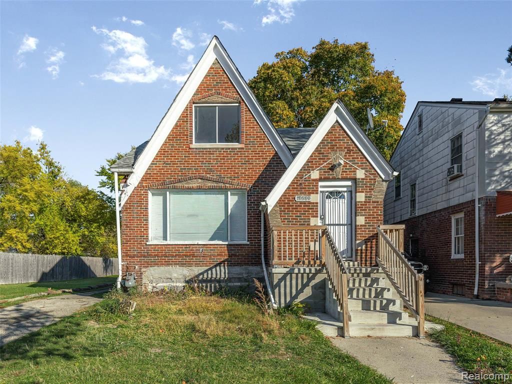 18680 Westphalia, Detroit, MI 48205