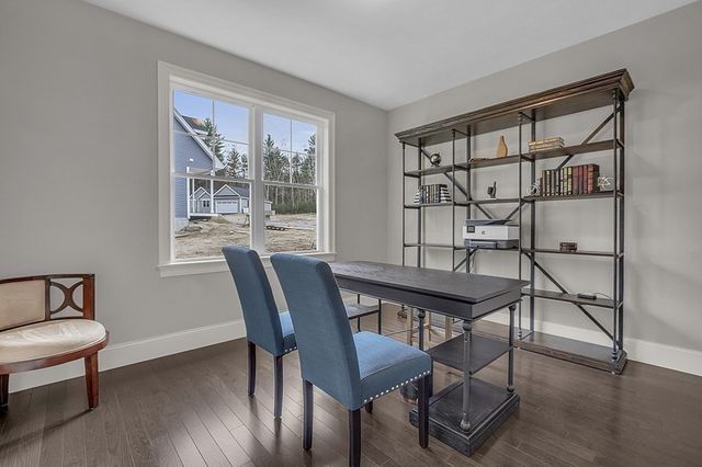 15 Shoemaker Lane 7, Upton, MA 01568