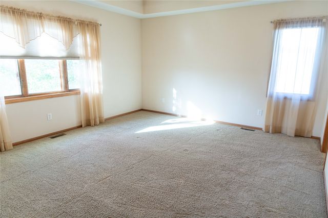 203 Rolling Vista Place, Indianola, IA 50125