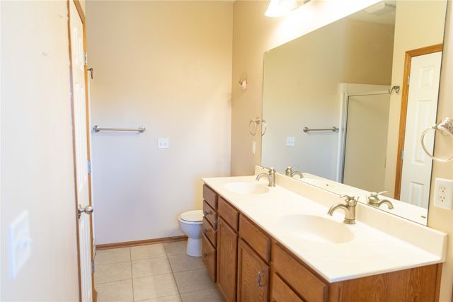 203 Rolling Vista Place, Indianola, IA 50125