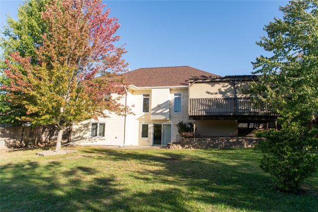 203 Rolling Vista Place, Indianola, IA 50125