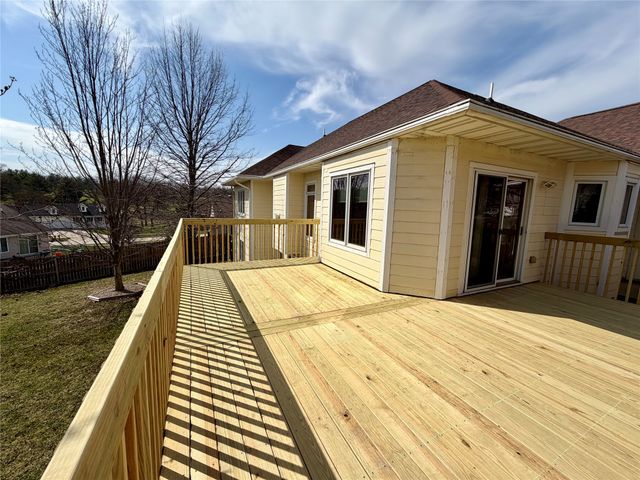 203 Rolling Vista Place, Indianola, IA 50125