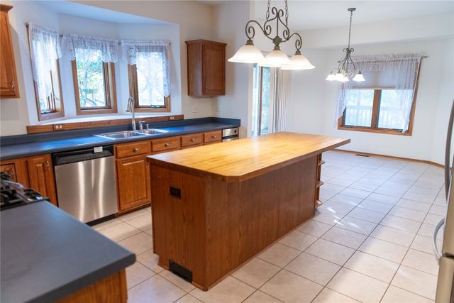 203 Rolling Vista Place, Indianola, IA 50125