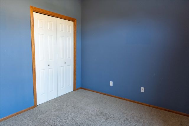 203 Rolling Vista Place, Indianola, IA 50125