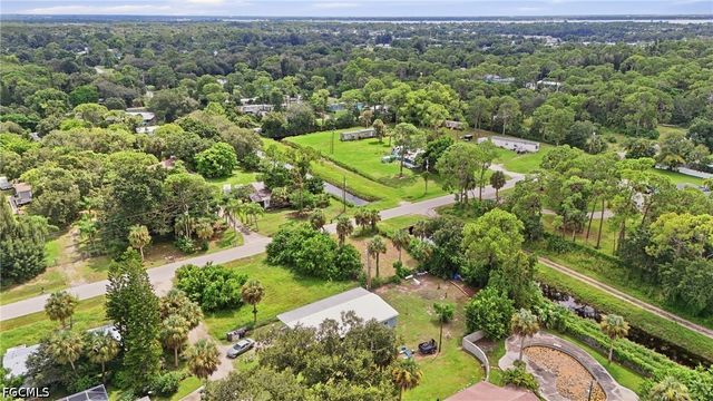 7680 Marx DR, North Fort Myers, FL 33917
