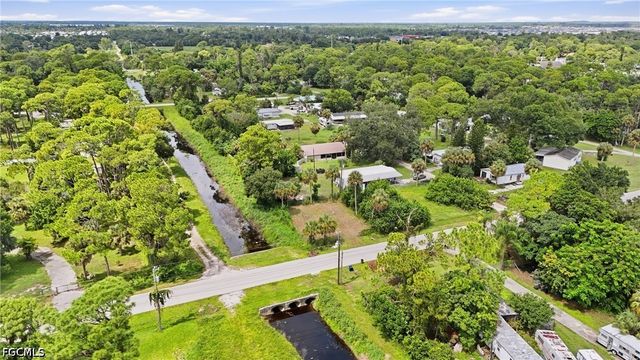 7680 Marx DR, North Fort Myers, FL 33917