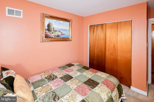 1019 CEDAR HEIGHTS DR, Capitol Heights, MD 20743
