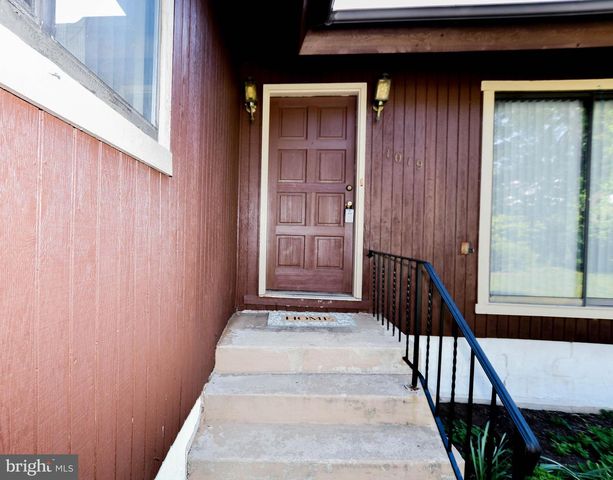 1019 CEDAR HEIGHTS DR, Capitol Heights, MD 20743
