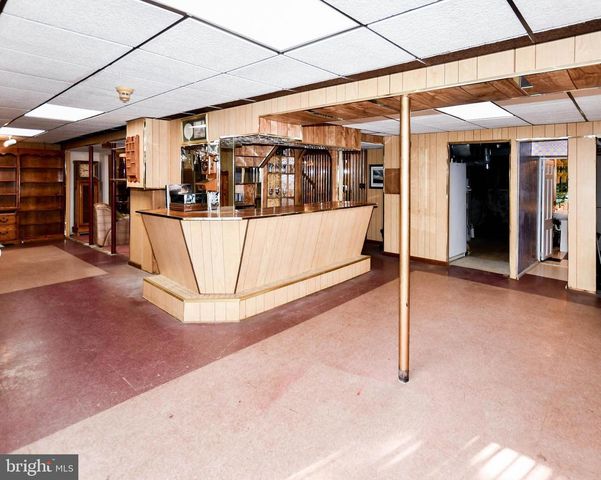 1019 CEDAR HEIGHTS DR, Capitol Heights, MD 20743