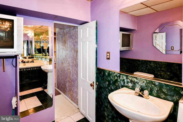 1019 CEDAR HEIGHTS DR, Capitol Heights, MD 20743