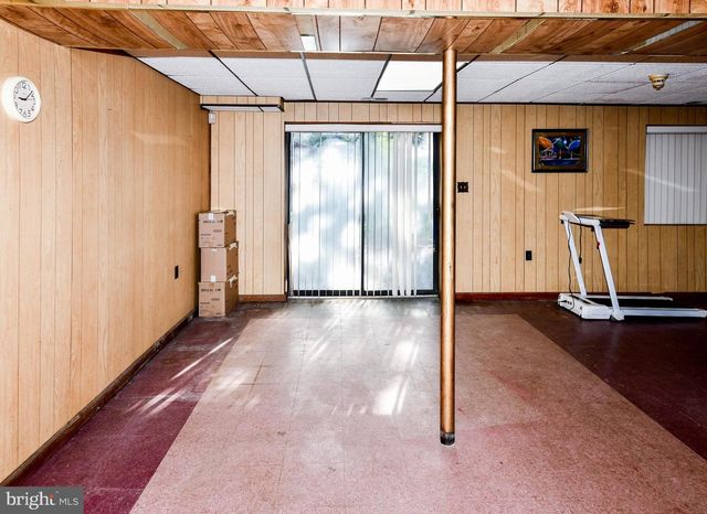 1019 CEDAR HEIGHTS DR, Capitol Heights, MD 20743