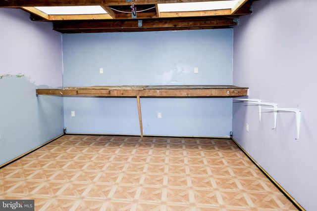 1019 CEDAR HEIGHTS DR, Capitol Heights, MD 20743