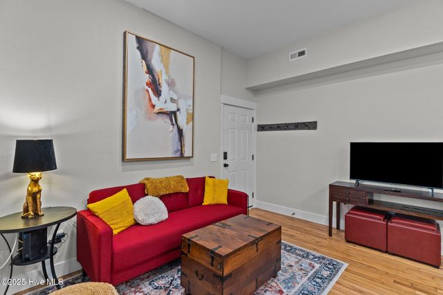 304 N Front Street Apt J, Wilmington, NC 28401