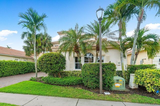 108 Via Condado Way, Palm Beach Gardens, FL 33418