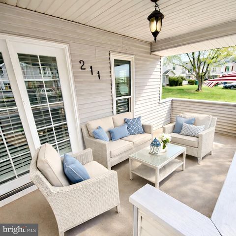 211 LAKE ARROWHEAD CIR, Bear, DE 19701